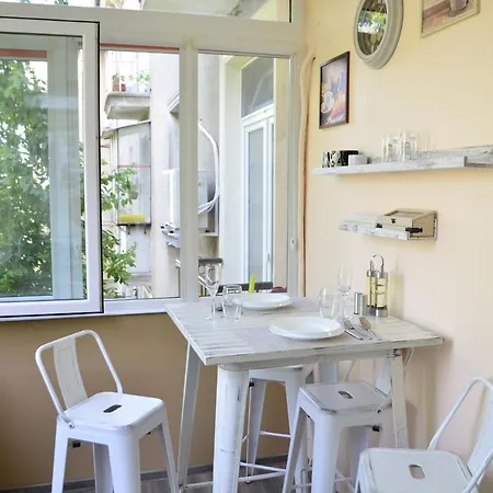 Apartment Sea Vibes - Free Public Parking, Wifi, Cable & Smart Tv, 0,9 Km To *
