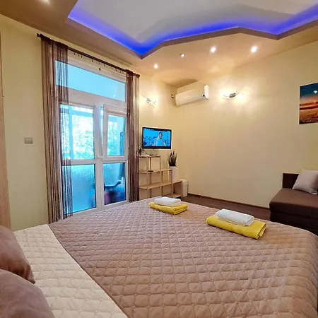 Apartment Sea Vibes - Free Public Parking, Wifi, Cable & Smart Tv, 0,9 Km To Varna